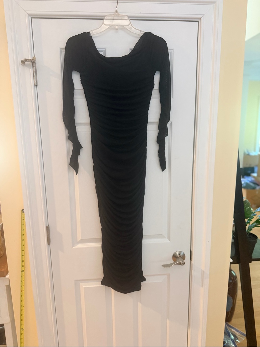 Ladies Size Small "SHEIN" SEXY Black Ruched Long Sleeve Midi Dress GUC